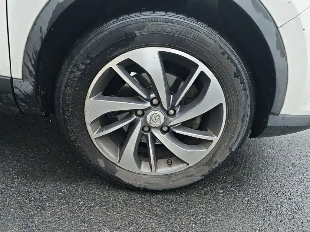 Baojun 560 2015 2015 1.8L Manual Elite