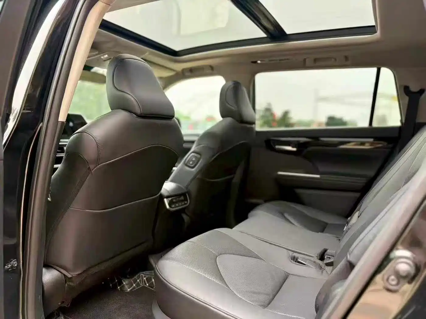 Toyota Highlander 2024 2024 2.5L Smart Hybrid 4WD Premium 7-seater