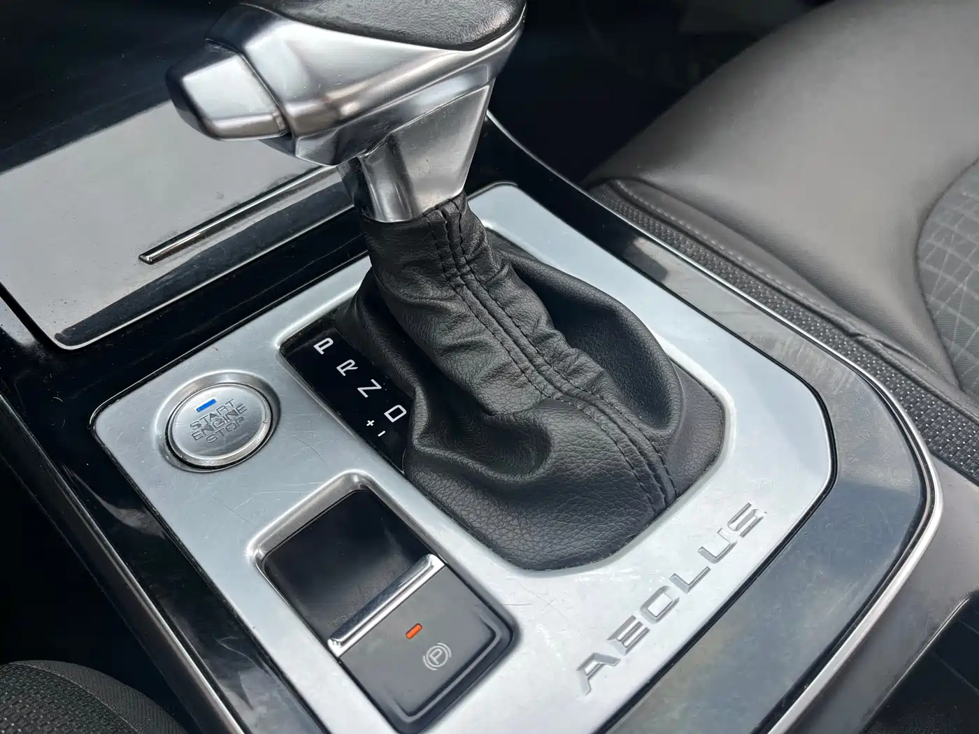 Dongfeng Aeolus Yixuan 2019 2020 230T Automatic Dazzle Edition