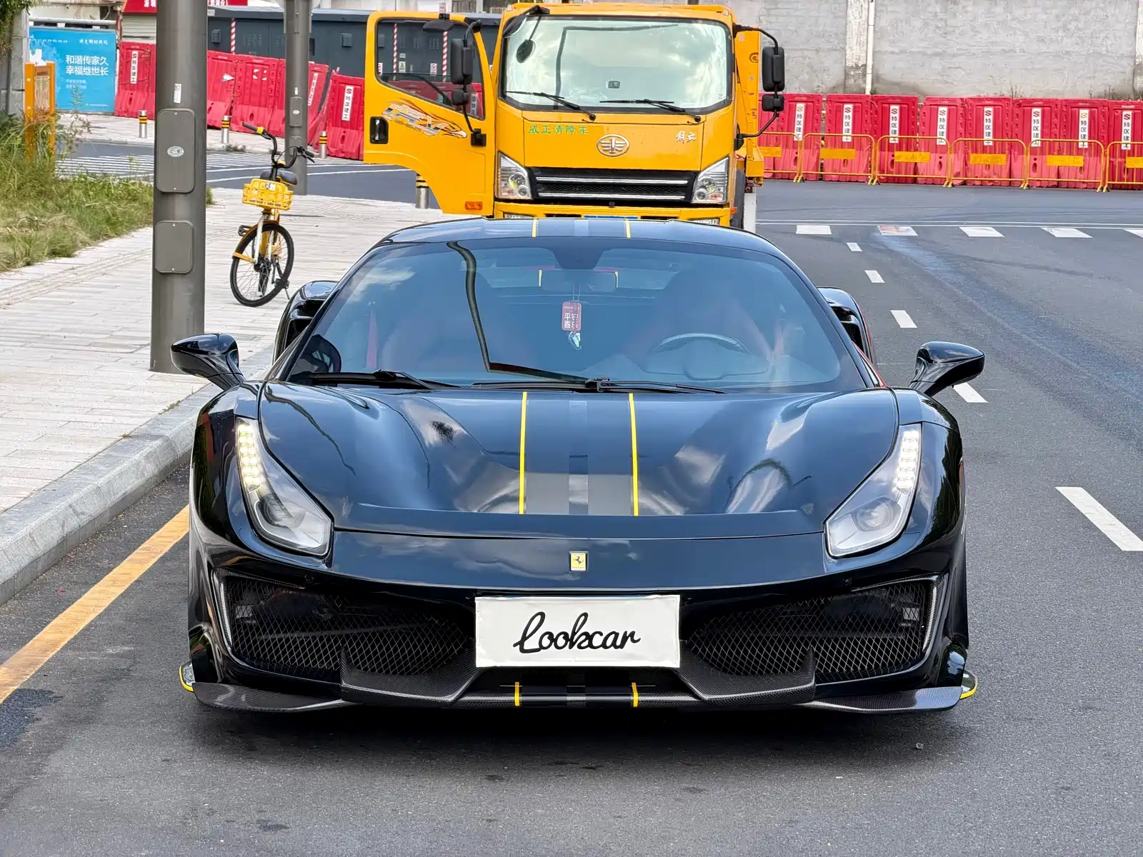 صورة 2 - Ferrari 488