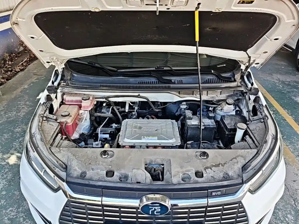 BYD Yuan New Energy 2019 2019 EV360 Smart Connect Premium Edition