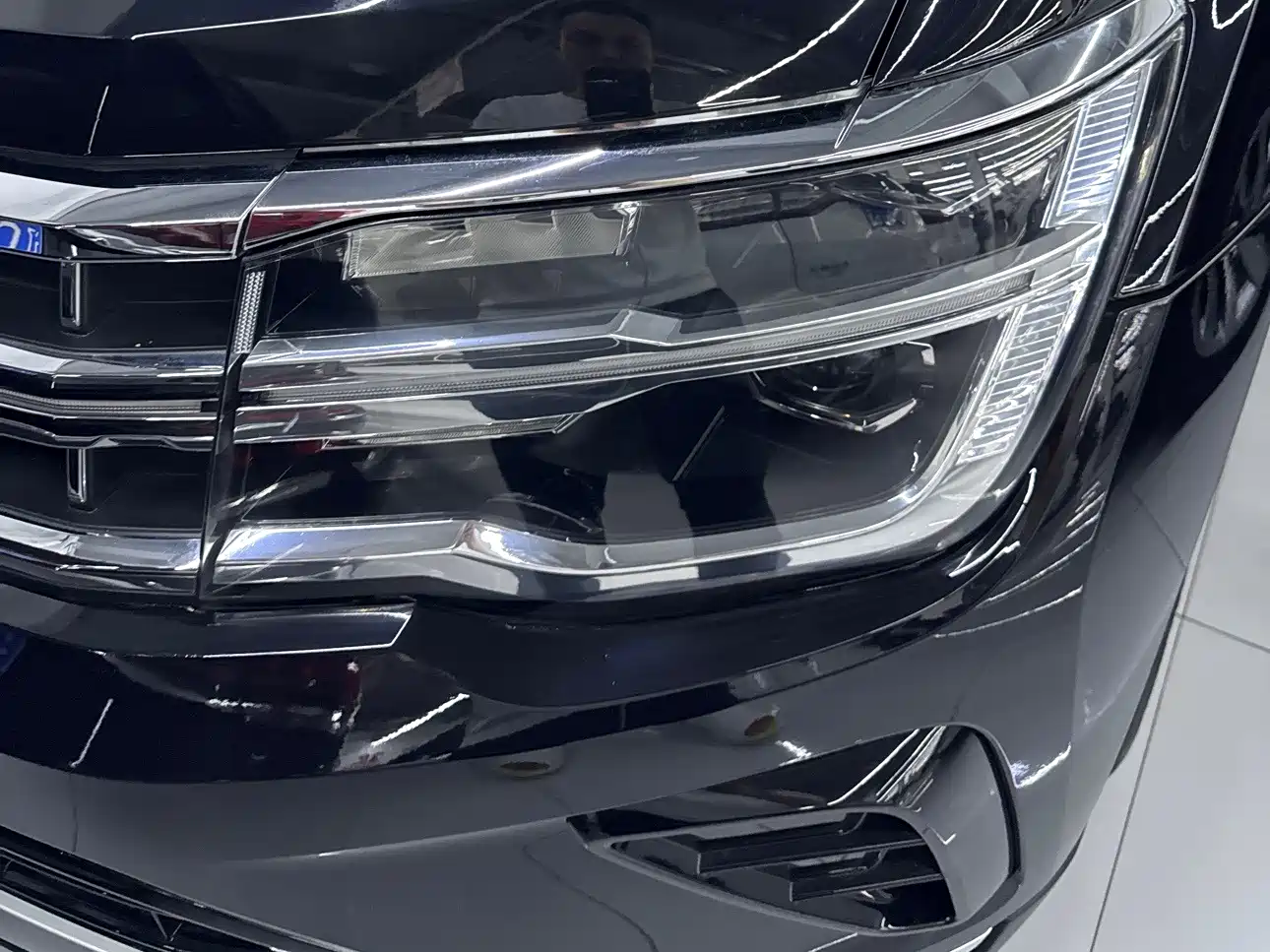 Photo 10 - Volkswagen Teramont