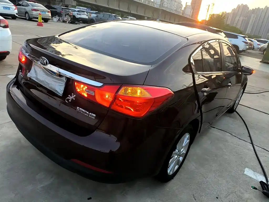 Kia K3 2013 1.6L Automatic GLS фото 7