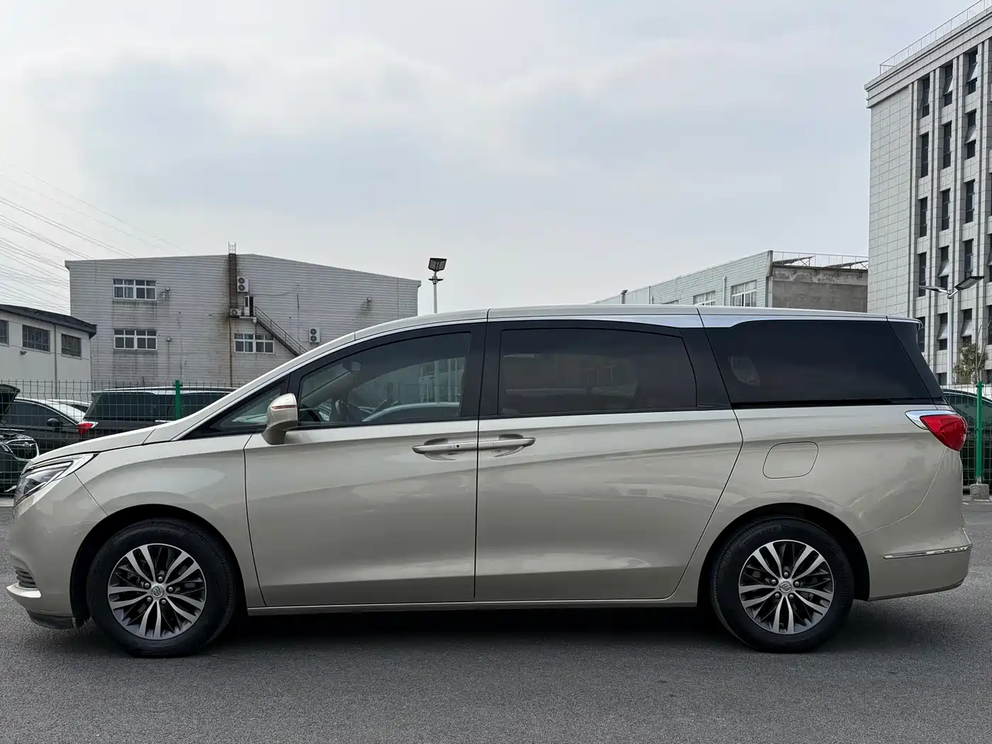 Buick GL8 2018 ES 28T Luxury Type China VI фото 16