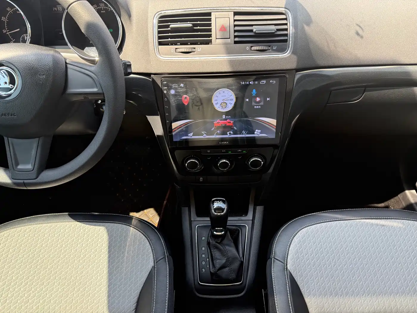 Škoda Yeti 2016 1.4TSI DSG Forward Edition фото 11
