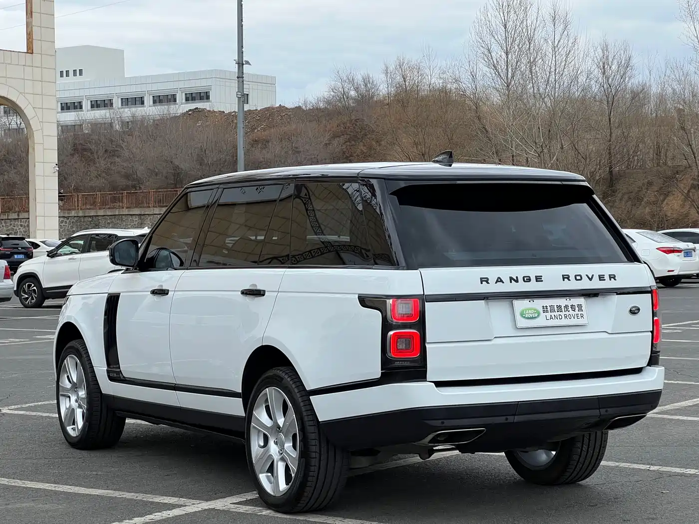 Land Rover Range Rover 2019 3.0 SC V6 Heritage Extended Edition фото 10