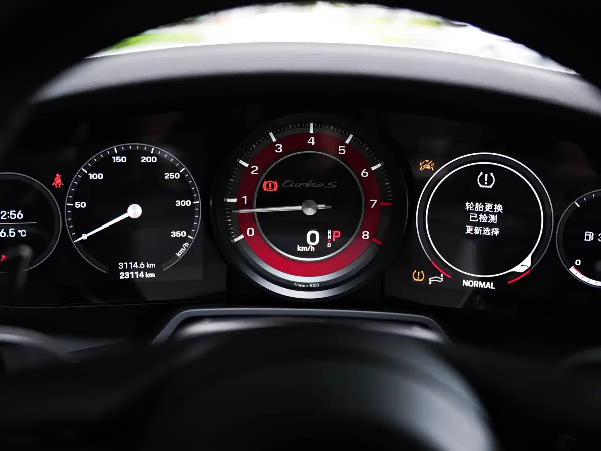 Porsche 911 2022 Turbo S 3.7T фото 11