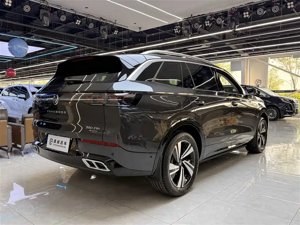 Volkswagen Talagon 2023 380TSI 4WD R-Line Touring Edition фото 26