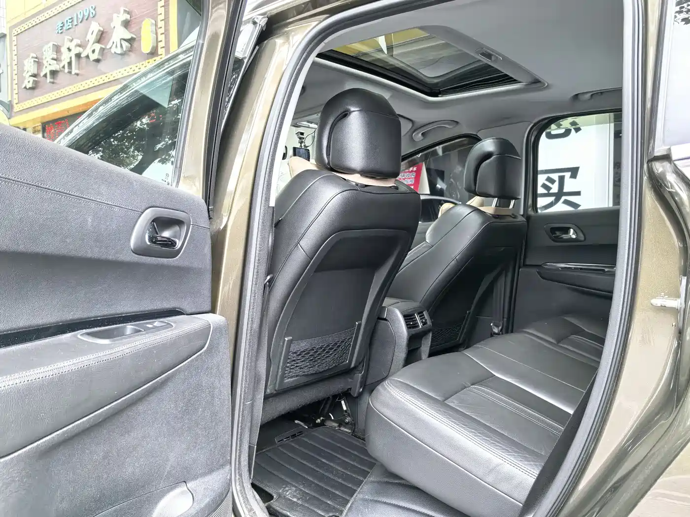 Peugeot 3008 2013 2.0L Automatic Trend Edition фото 11
