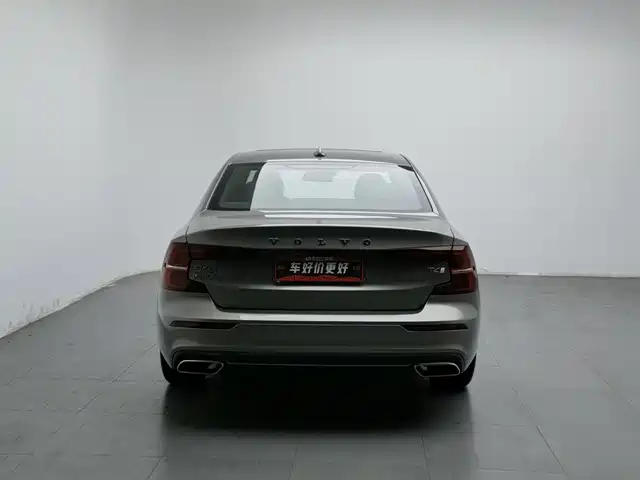 Volvo S60 2021 T4 Smart Elite Luxury — фото 4
