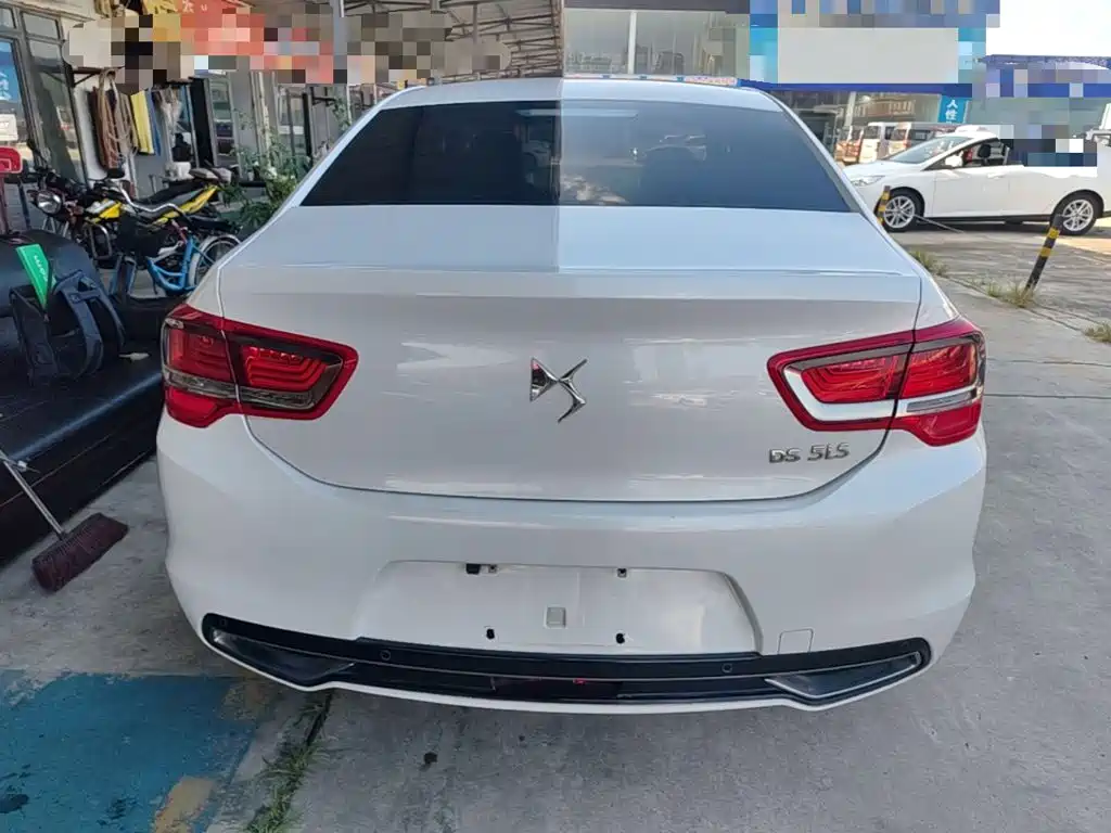 DS 5LS 2015 2015 1.6T Style THP160