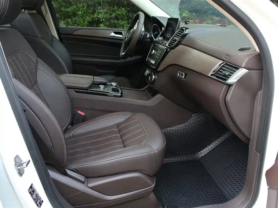 Mercedes-Benz GLE 2018 GLE 320 4MATIC Dynamic Ultimate Edition фото 10