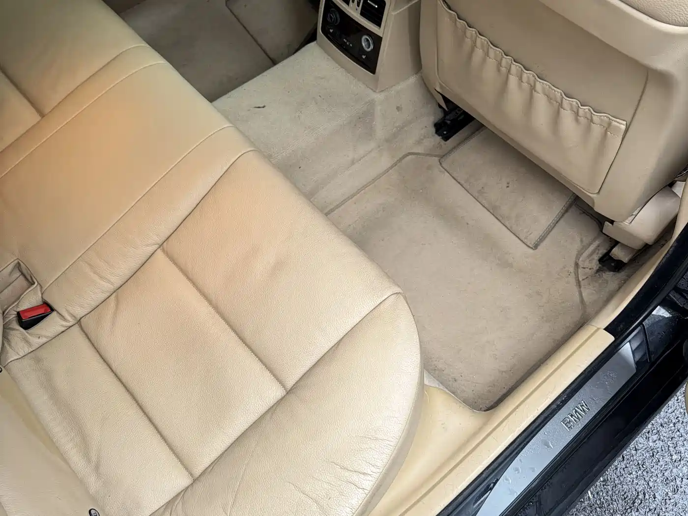 BMW 5 Series 2010 523Li Leading фото 6