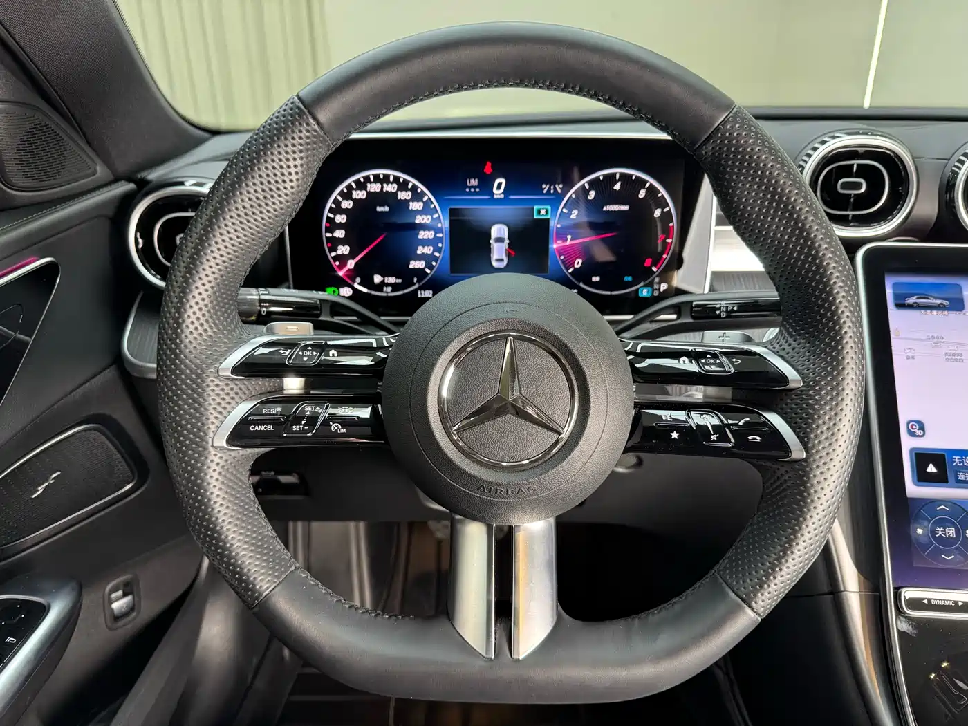 Mercedes-Benz C-Class 2023 C 200 L Sport фото 21