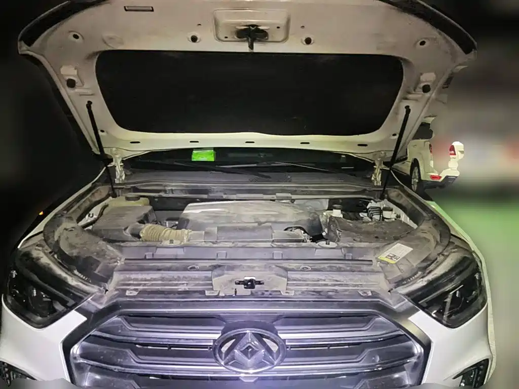 SAIC Maxus D90 2018 2017 2.0T Automatic 2WD Uranus