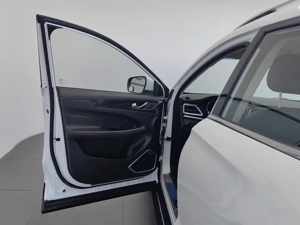 Jetour X90 2019 2019 1.5T Manual Comfort 6-seater China V