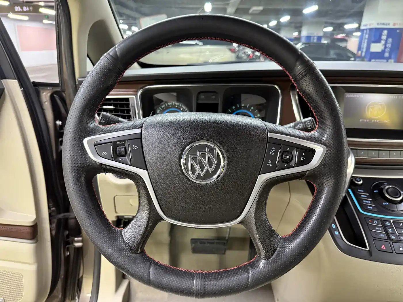Buick GL8 2014 3.0L XT Luxury Business Flagship фото 40