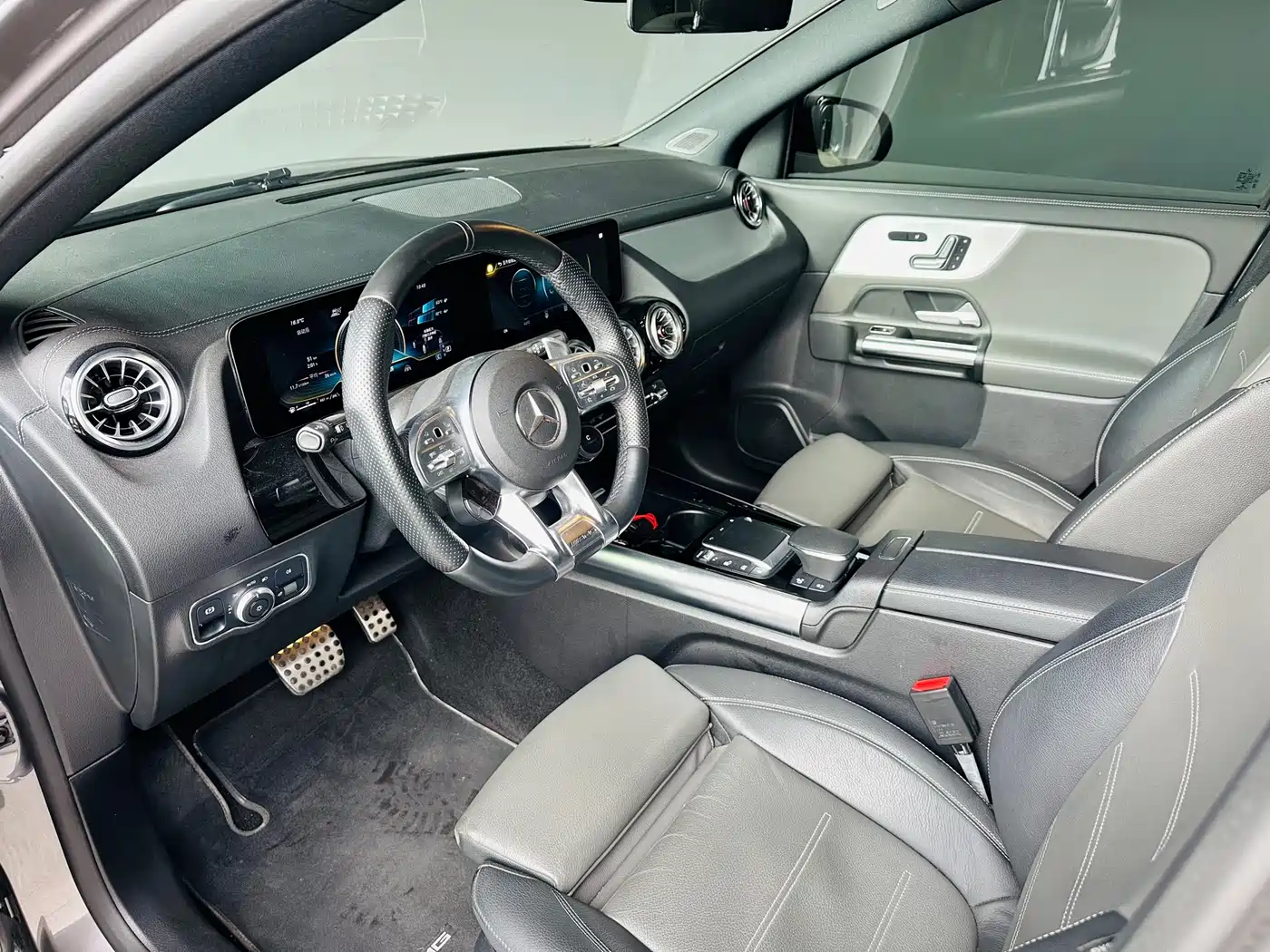 Mercedes-Benz GLA AMG 2022 AMG GLA 35 4MATIC фото 6