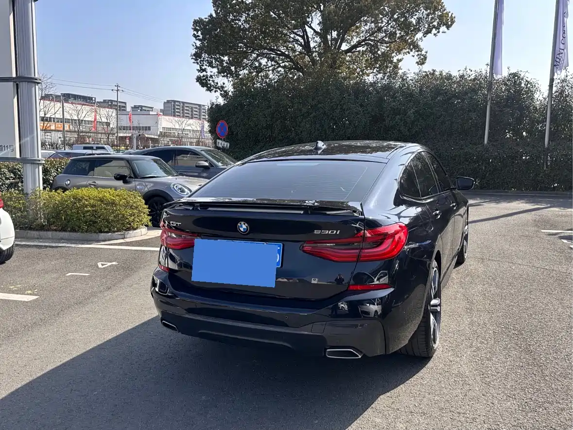 BMW 6 Series GT 2022 Model 630i M Sport Package фото 11