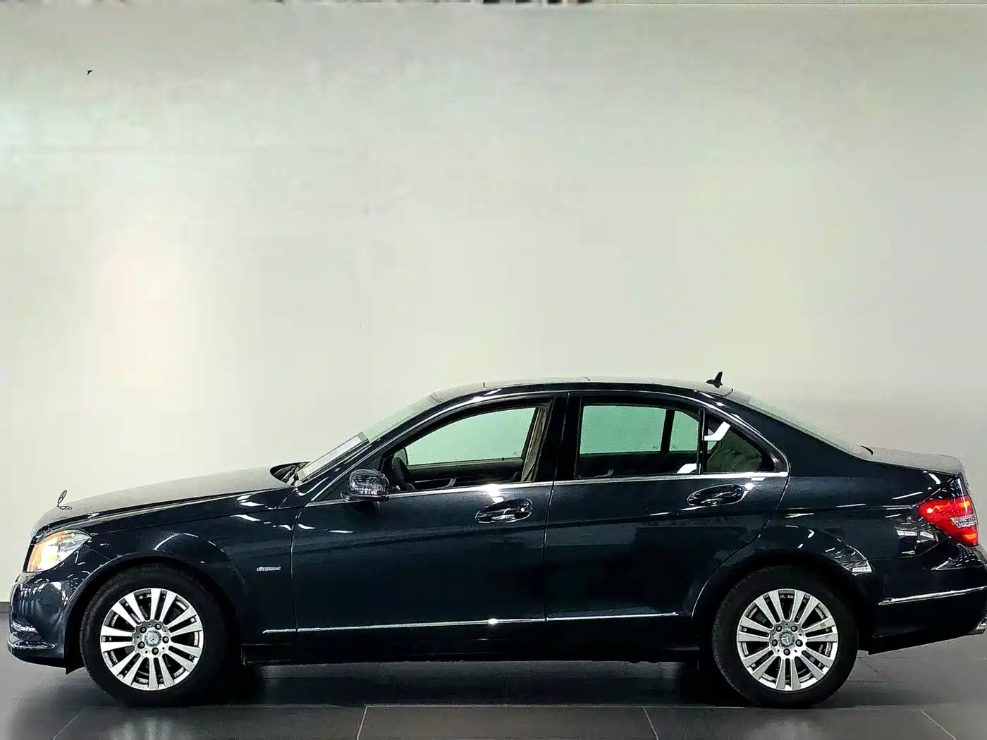 Mercedes-Benz C-Class 2011 C 200 CGI Elegance фото 2