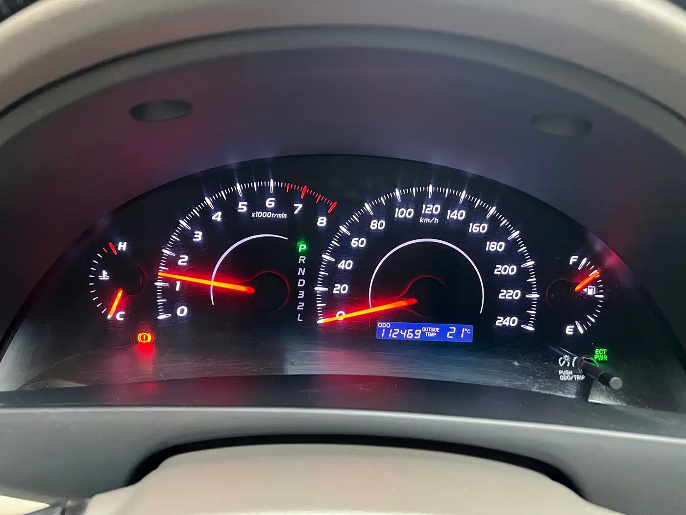 Toyota Camry 2013 200E Classic Elite Edition фото 13