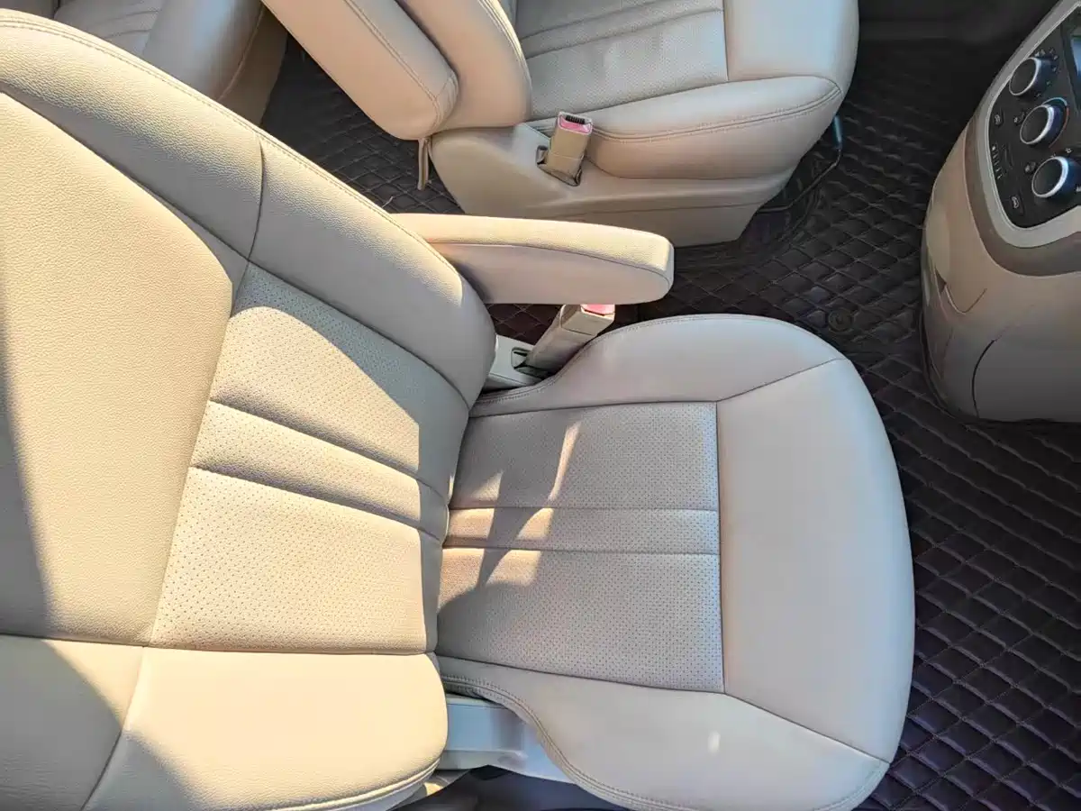 Buick GL8 2014 2.4L Classic Edition фото 11