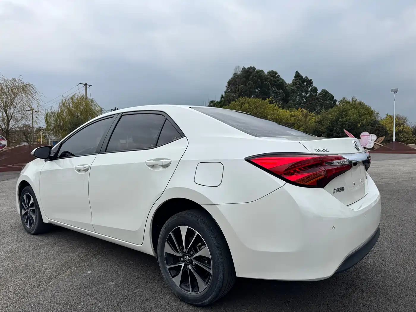 Toyota Levin 2018 185T CVT Premium Edition China V фото 5