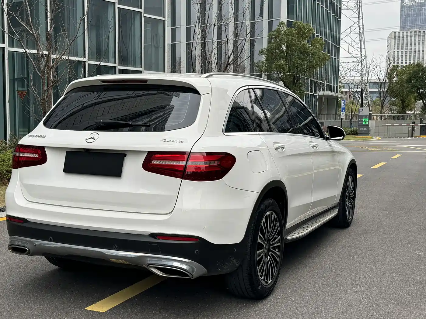 Mercedes-Benz GLC 2017 GLC 200 4MATIC фото 10