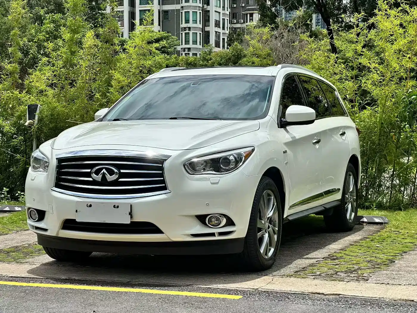 Infiniti QX60 (Import) 2016 2014 Model 2.5 S/C Hybrid 2WD Excellence Edition