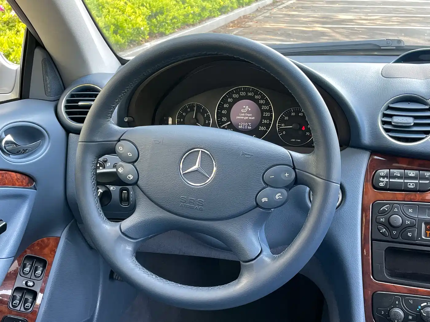 Mercedes-Benz CLK-Class 2004 CLK 240 Coupe фото 10