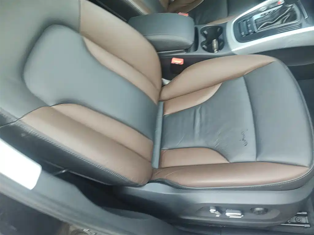 Audi Q5 2018 Collector's Edition 40 TFSI Technology фото 24