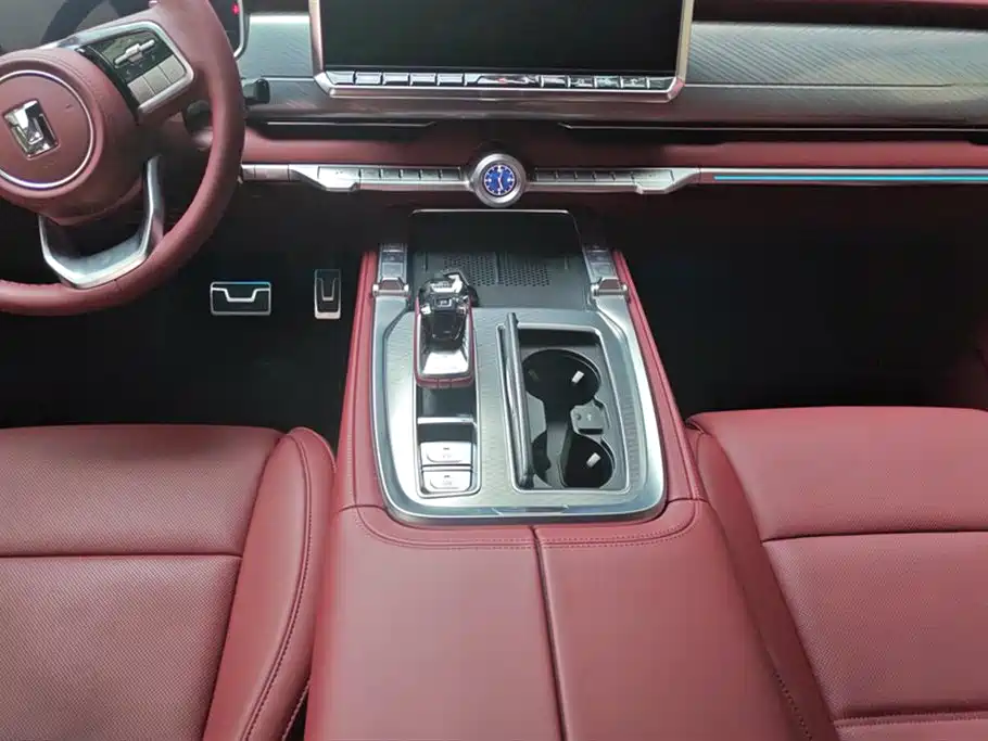 TANK TANK 700 NEW ENERGY