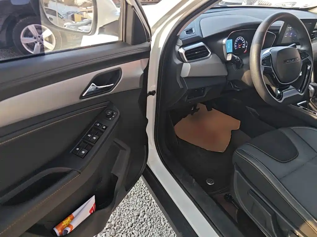 BAIC Beijing X3 2022 2021 1.5T CVT Glory
