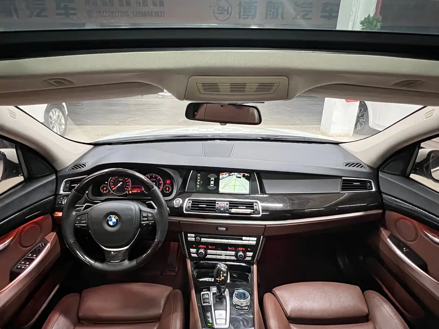 BMW 5 Series GT 2014 535i xDrive фото 13