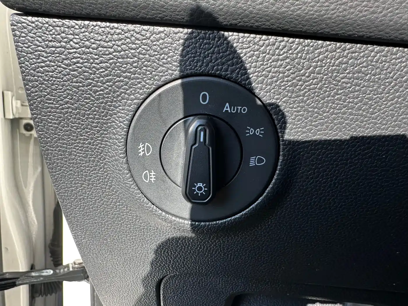 Volkswagen Tharu 2022 280TSI FWD Luxury Edition фото 15