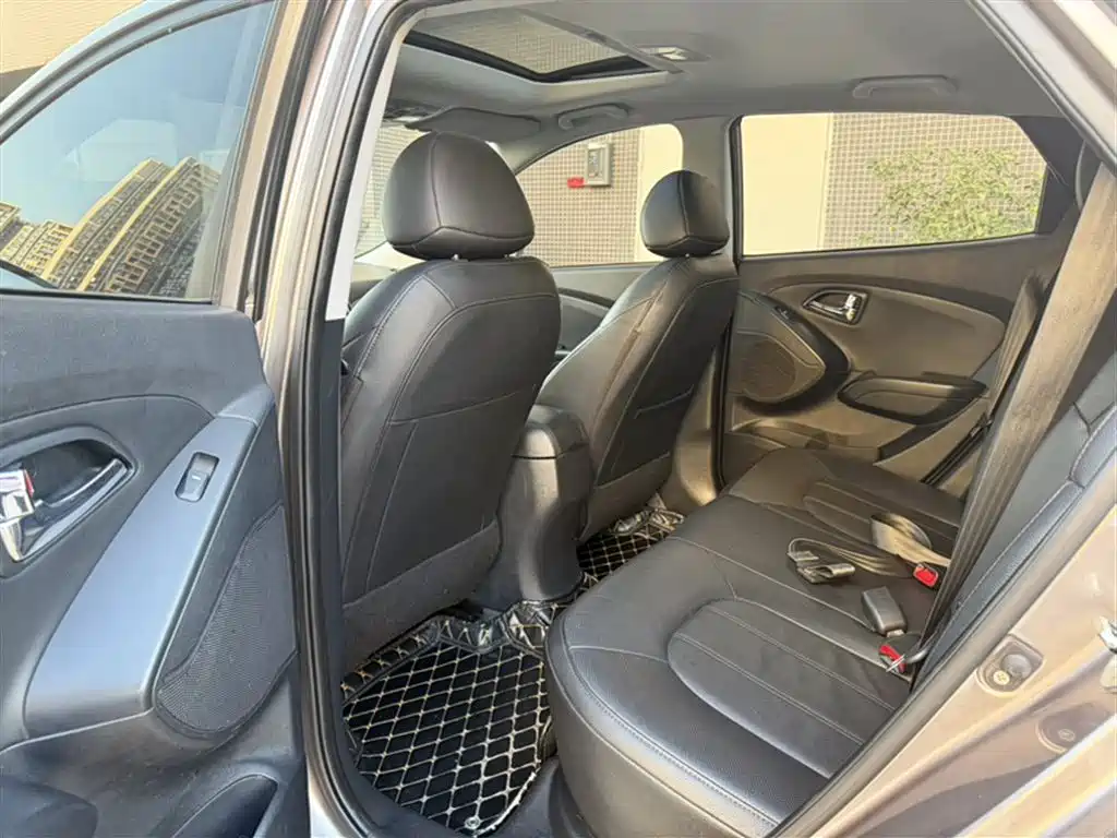 Hyundai Beijing Hyundai ix35 2015 2.0L Automatic 2WD Smart China V фото 14