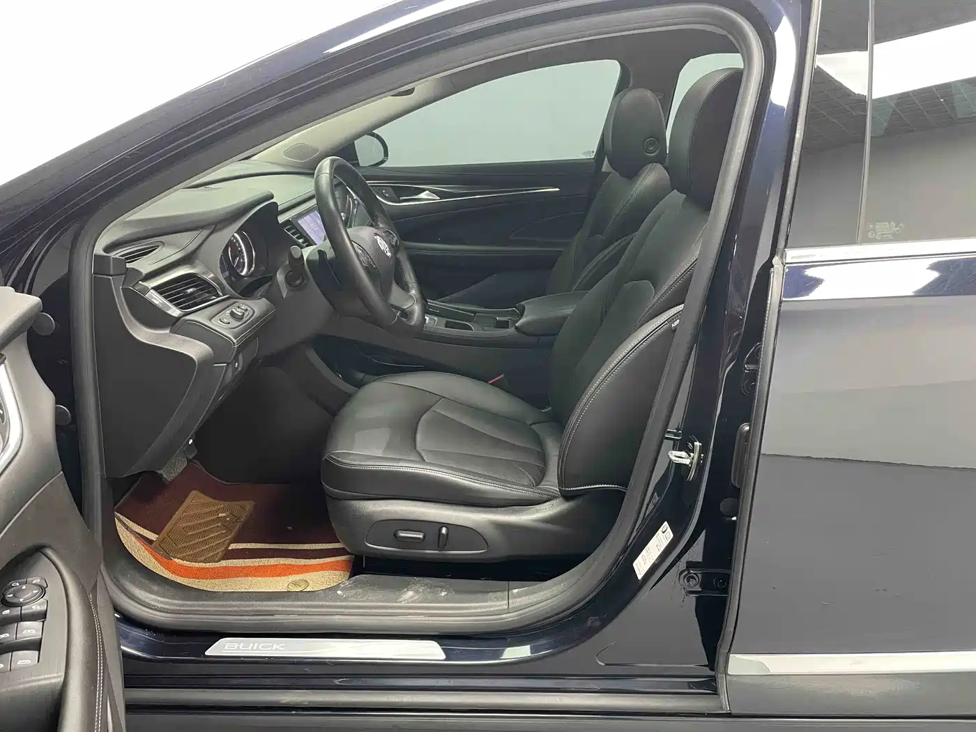 Buick LaCrosse 2021 652T Luxury Edition фото 10