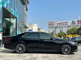 Photo 6 - Toyota Crown