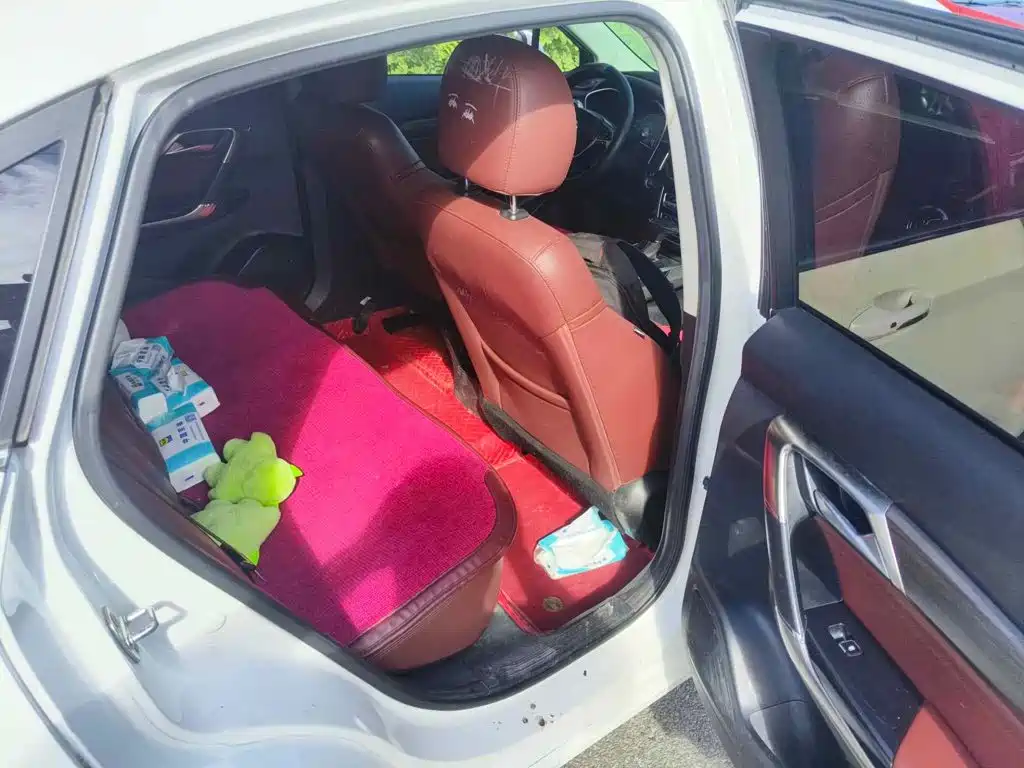 BAIC Senova D50 2018 2018 1.5L CVT Premium Smart Drive Edition