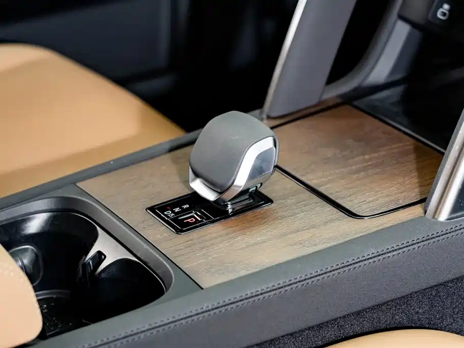 Land Rover Discovery Sport 2024 Performance Technology Edition фото 18