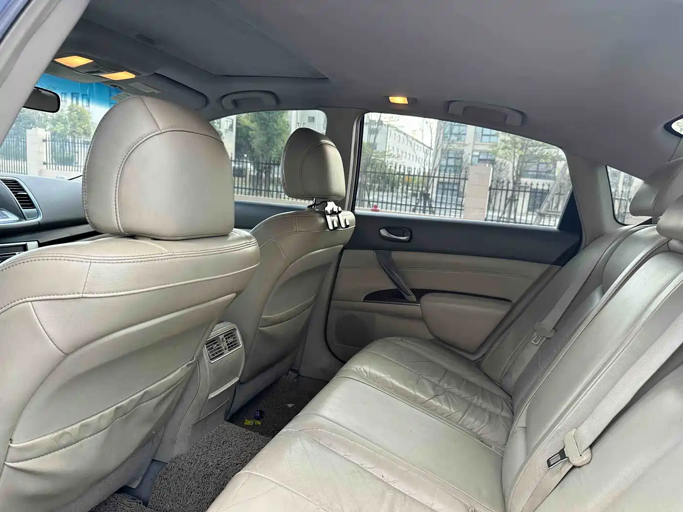 Фото 5 - Nissan Teana