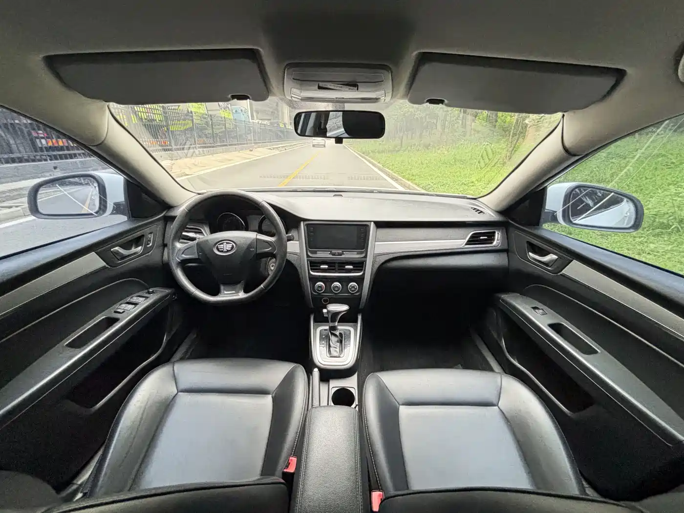 Besturn B30 2019 2019 1.6L Automatic Comfort