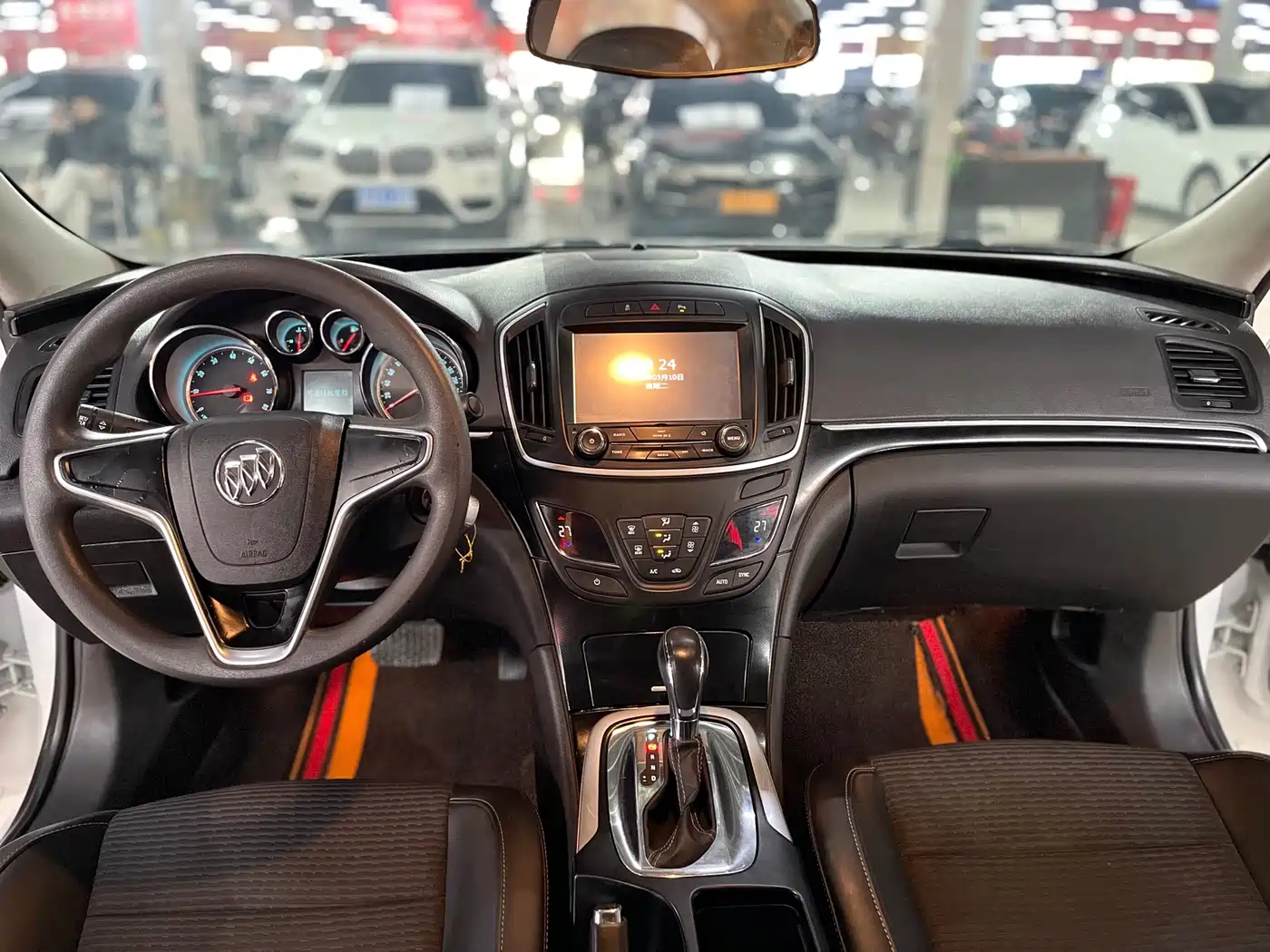 Buick Regal 2015 1.6T Leading Tech Edition фото 9
