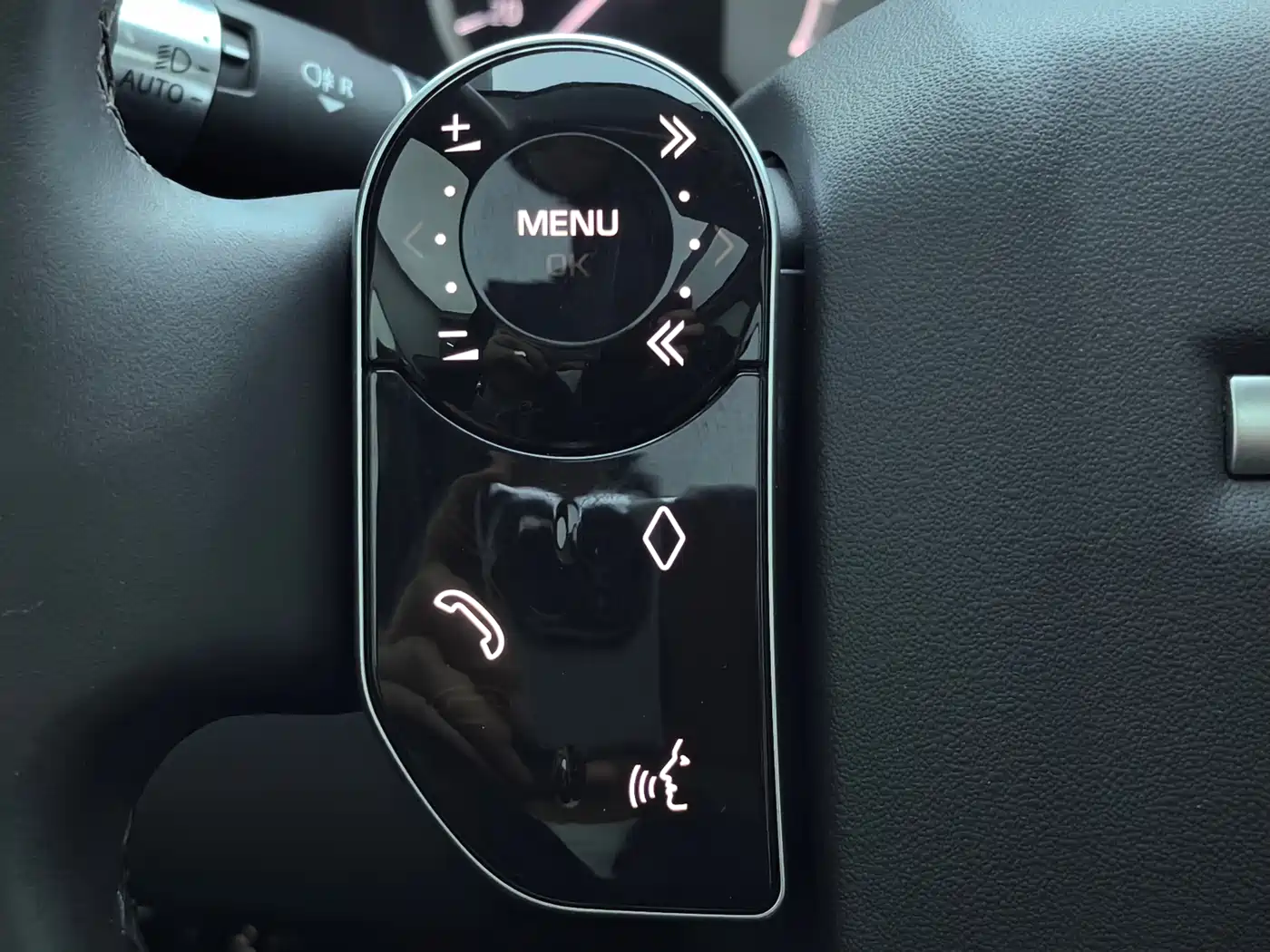 Land Rover Discovery Sport 2020 200PS Family Edition фото 19