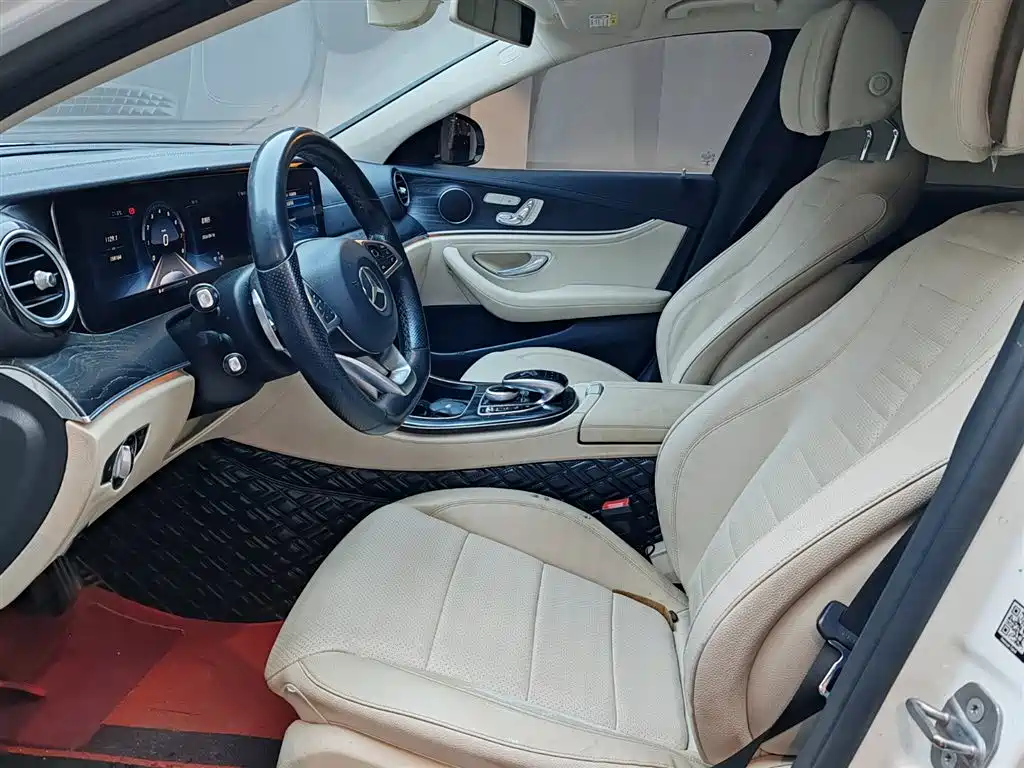 Mercedes-Benz E-Class 2017 E 300 L Sport Fashion фото 10