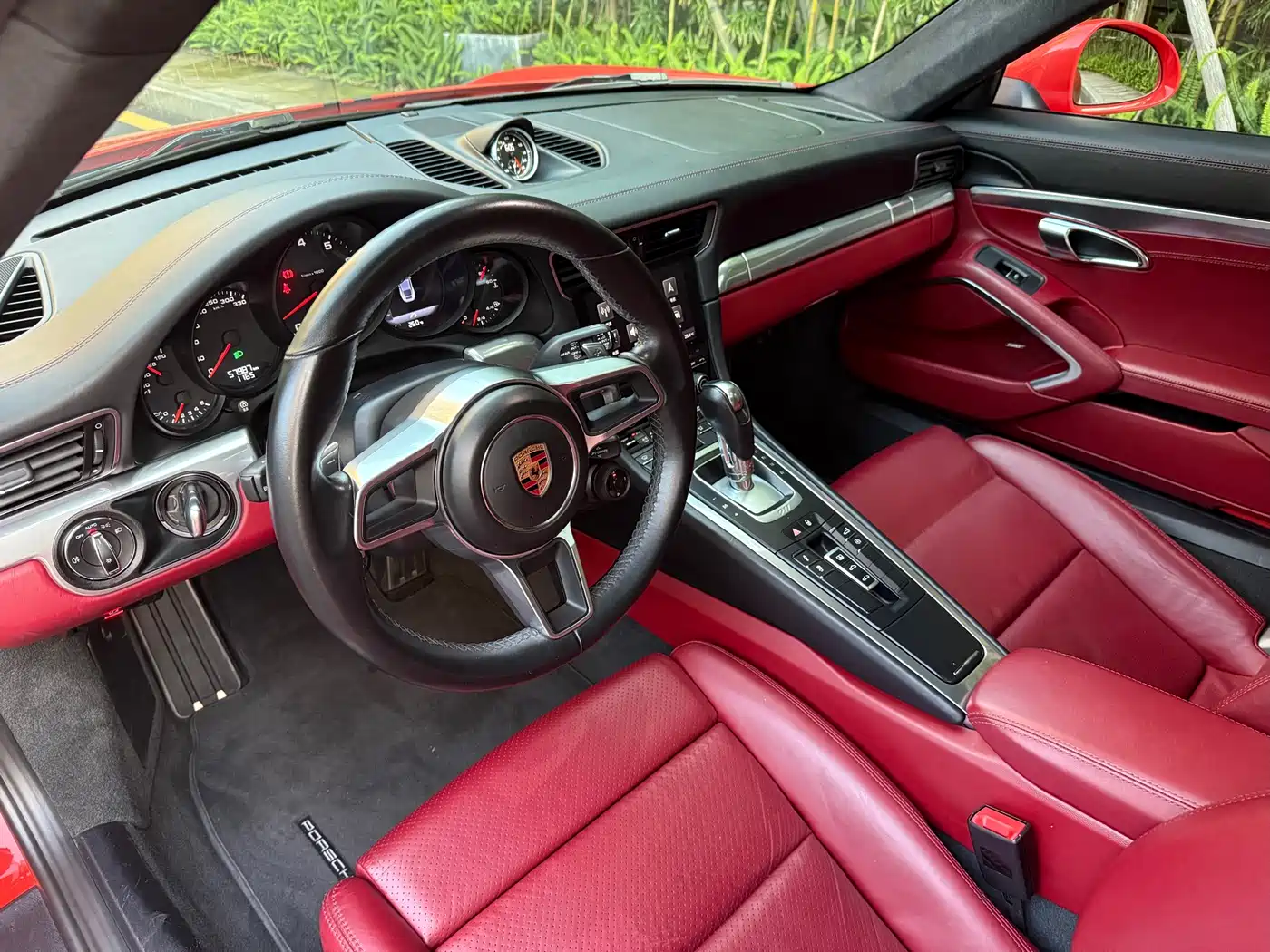 Porsche 911 2016 Carrera 3.0T фото 8
