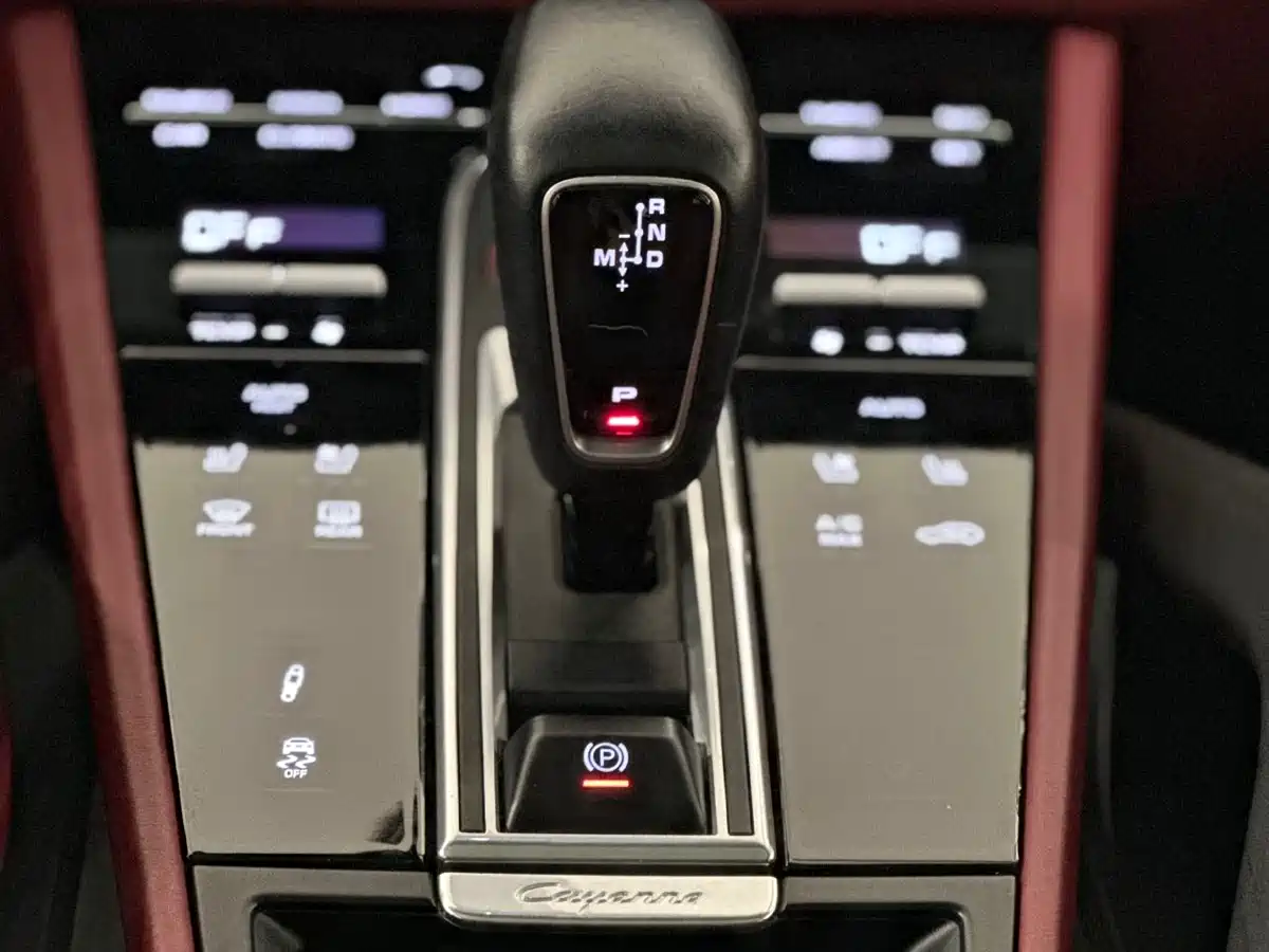 Porsche Cayenne 2019 Cayenne Coupé 3.0T фото 4