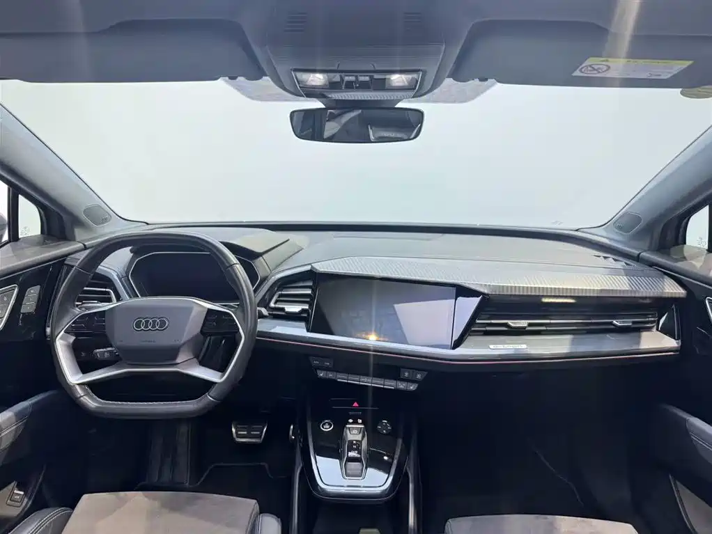 Audi Q4 e-tron 2023 50 e-tron quattro Creation Enjoyment Edition фото 7