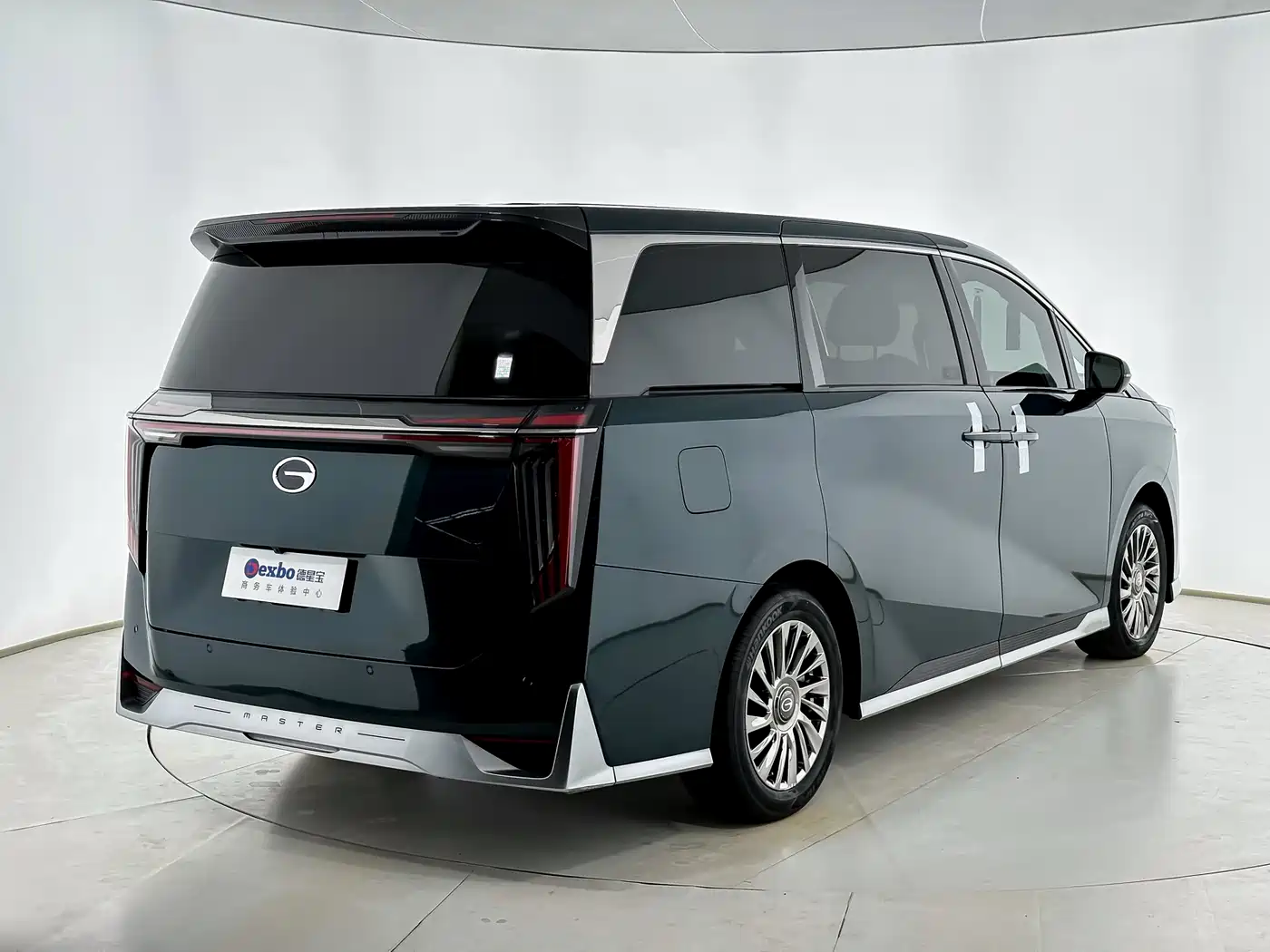 GAC Trumpchi Trumpchi M8 2023 Model Master Series Hybrid Ultimate Edition фото 3