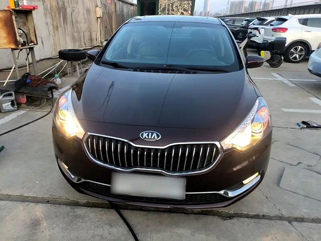 Kia K3 2013 1.6L Automatic GLS фото 3